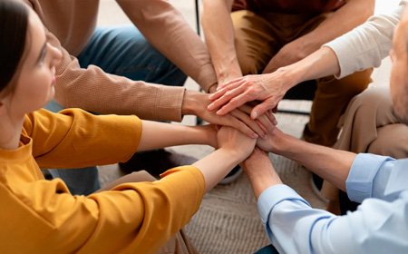 Групповое рукопожатие